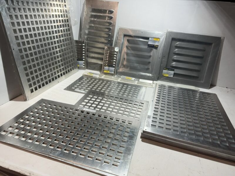 Ca. 46x Ventilatieplaten en schoepenroosters Gavo