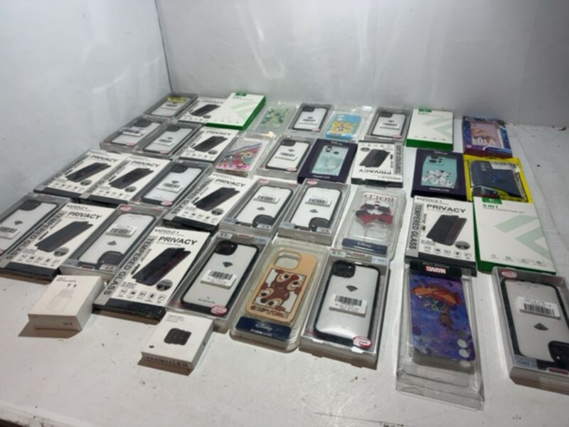 Partij telefoonhoesjes, diverse merken en types 32 stuks – kavel bij Onlineveilingmeester