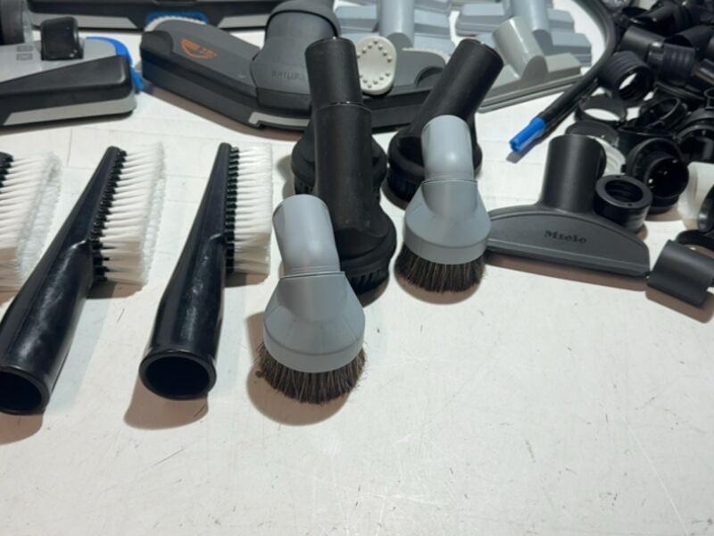 Partij stofzuiger accessoires, Philips, Scanpart, wit – foto 7 – kavel bij Onlineveilingmeester