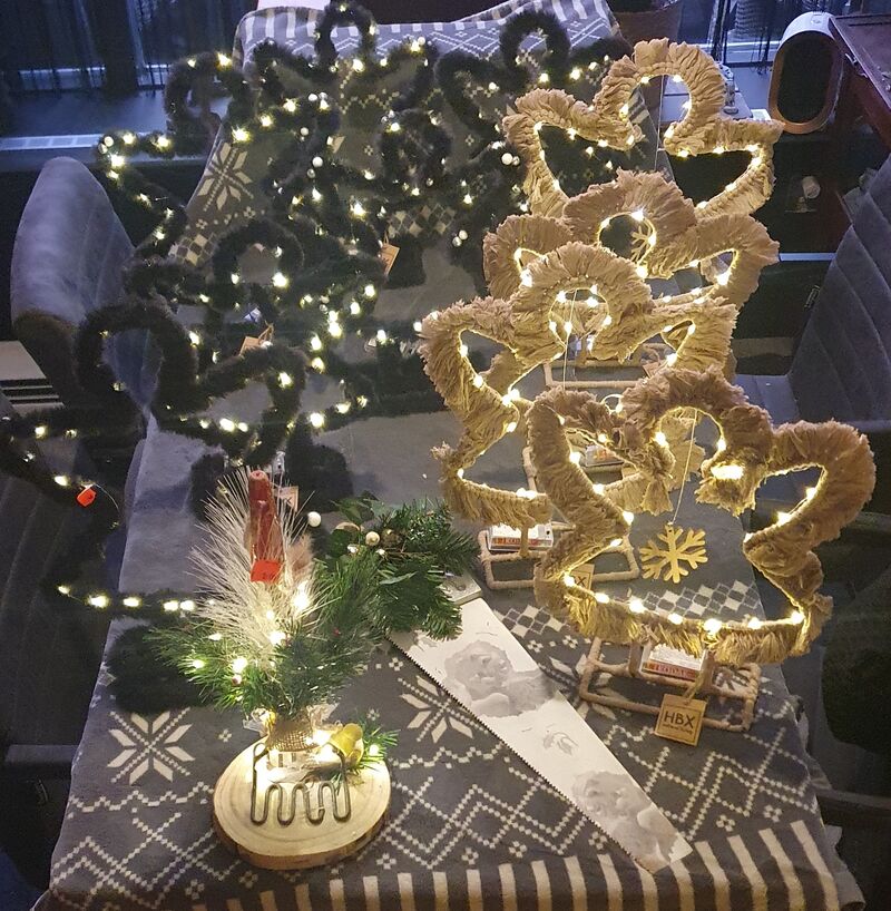 Ca. 605x Decoratie en kerst artikelen – foto 10 – kavel bij Onlineveilingmeester, Heerenveen