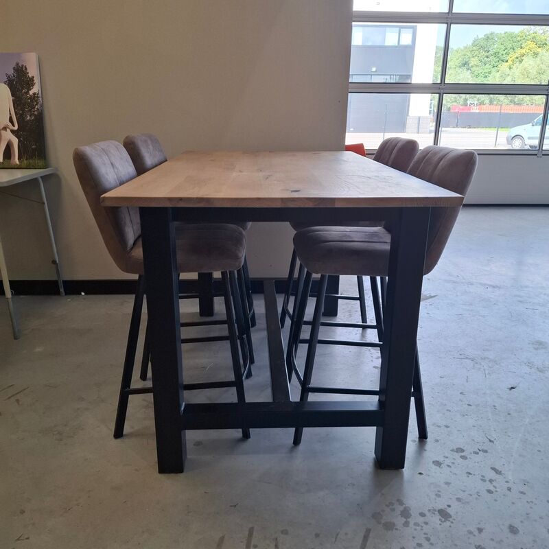 Bartafel met 4 krukken – foto 2 – kavel bij Onlineveilingmeester, Raalte