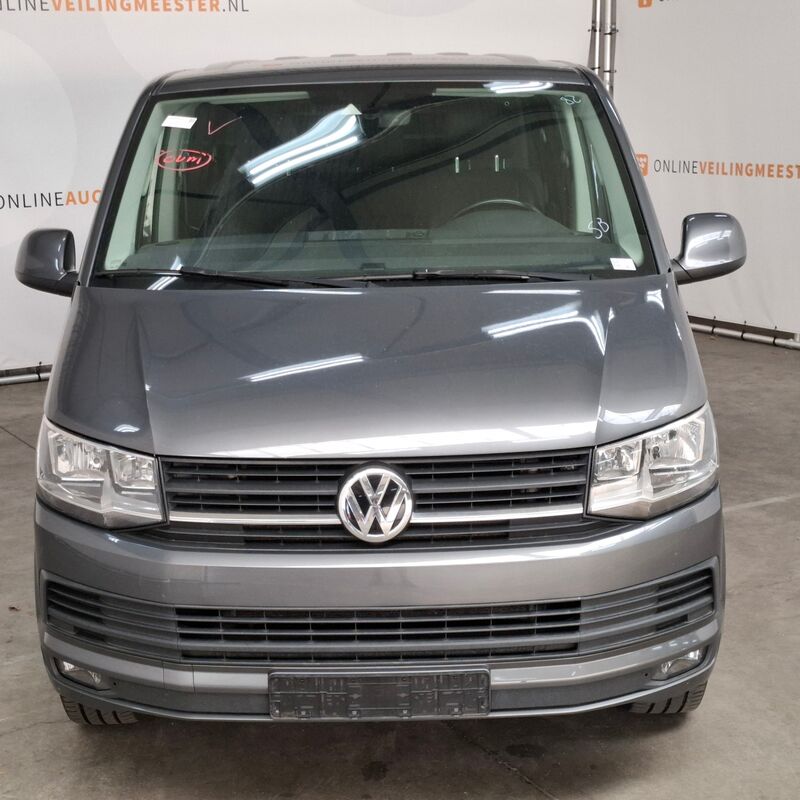 Bedrijfsauto, Volkswagen, Transporter, 2017 – foto 2 – kavel bij Domeinen Roerende Zaken, Soesterberg