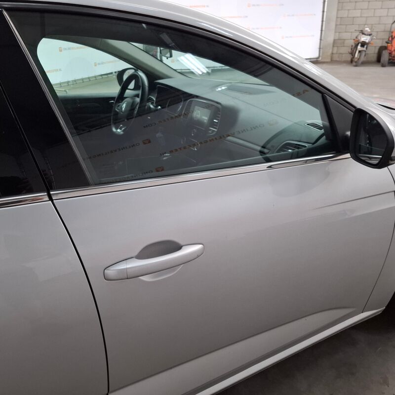 Personenauto, Renault, Megane, 2019 – foto 6 – kavel bij Domeinen Roerende Zaken, Soesterberg