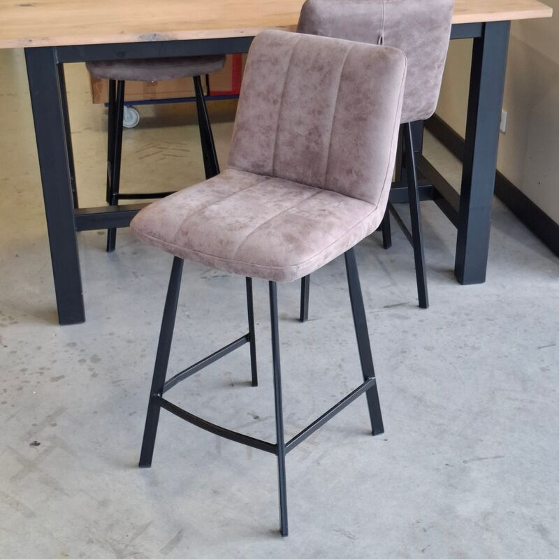 Bartafel met 4 krukken – foto 6 – kavel bij Onlineveilingmeester, Raalte