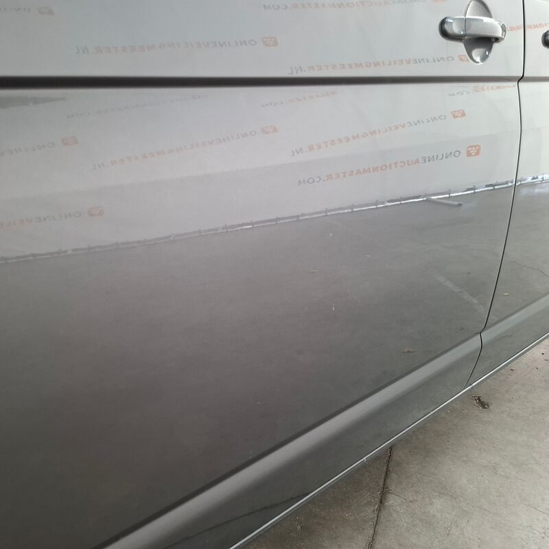 Bedrijfsauto, Volkswagen, Transporter, 2017 – foto 10 – kavel bij Domeinen Roerende Zaken, Soesterberg