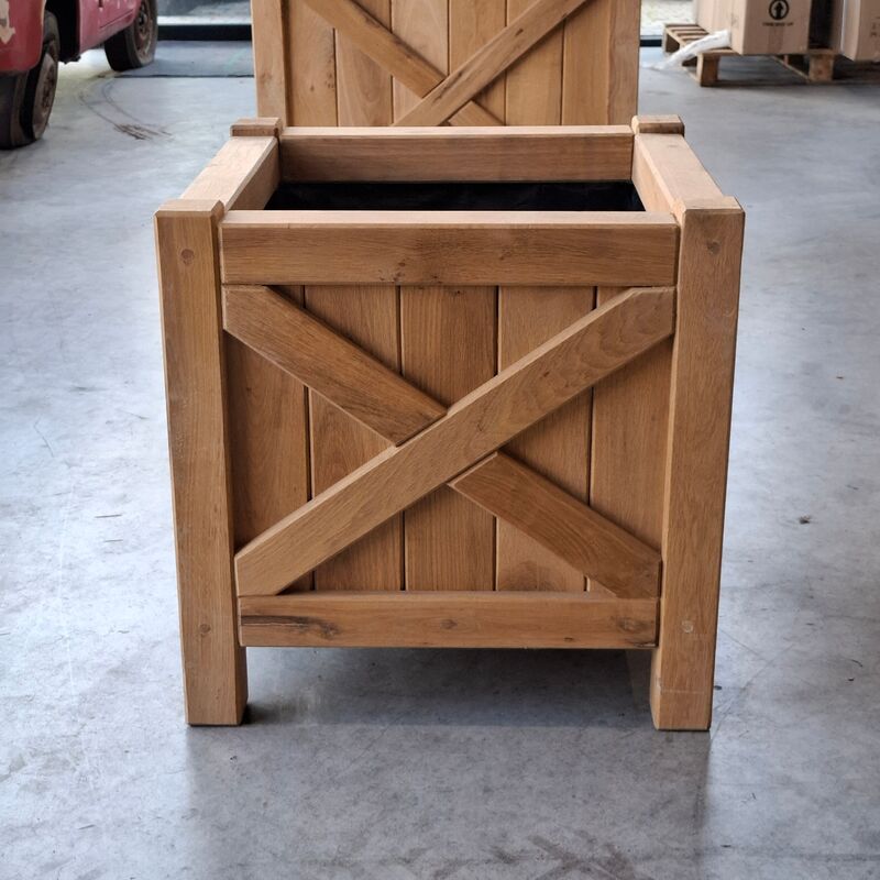 2x Bloembak, Massief eiken | 60x60x60 cm – foto 2 – kavel bij Onlineveilingmeester, Raalte