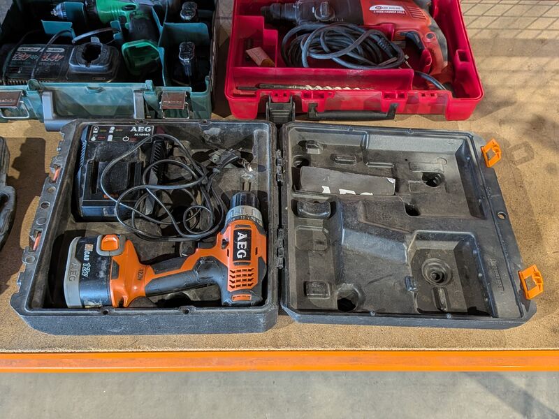 5x Accu- en elektrisch handgereedschap, Makita, Hitachi, Keyang, Parkside En AEG – foto 2 – kavel bij Onlineveilingmeester, Heerenveen