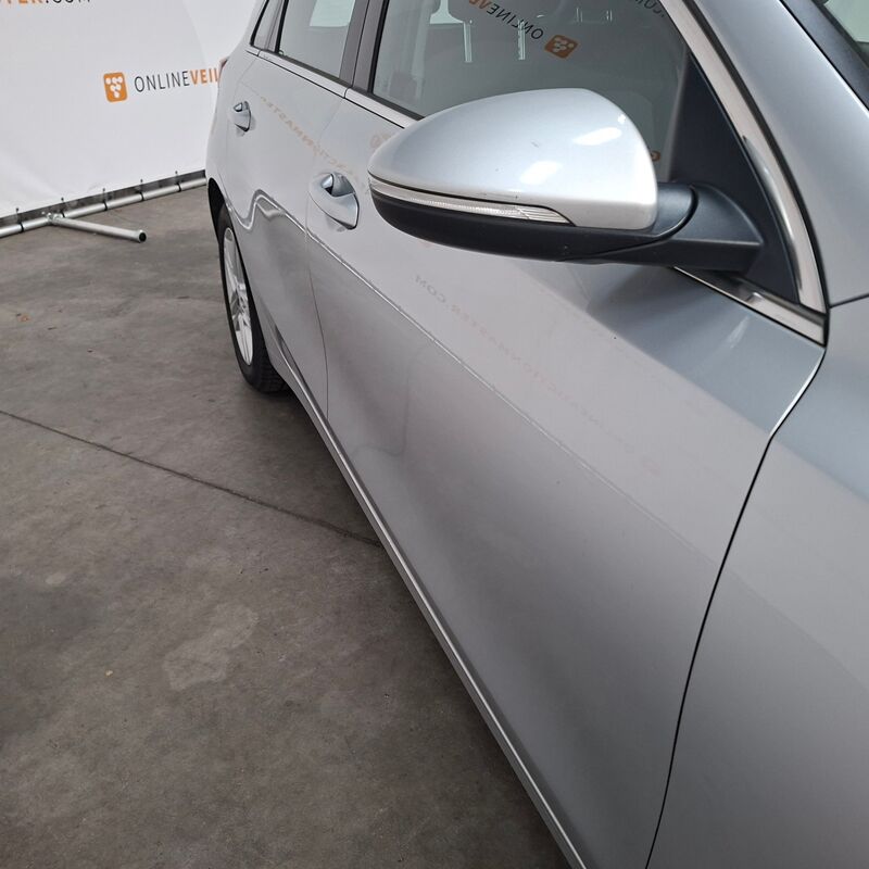 Personenauto, Kia, Ceed, 2019 – foto 6 – kavel bij Domeinen Roerende Zaken, Soesterberg