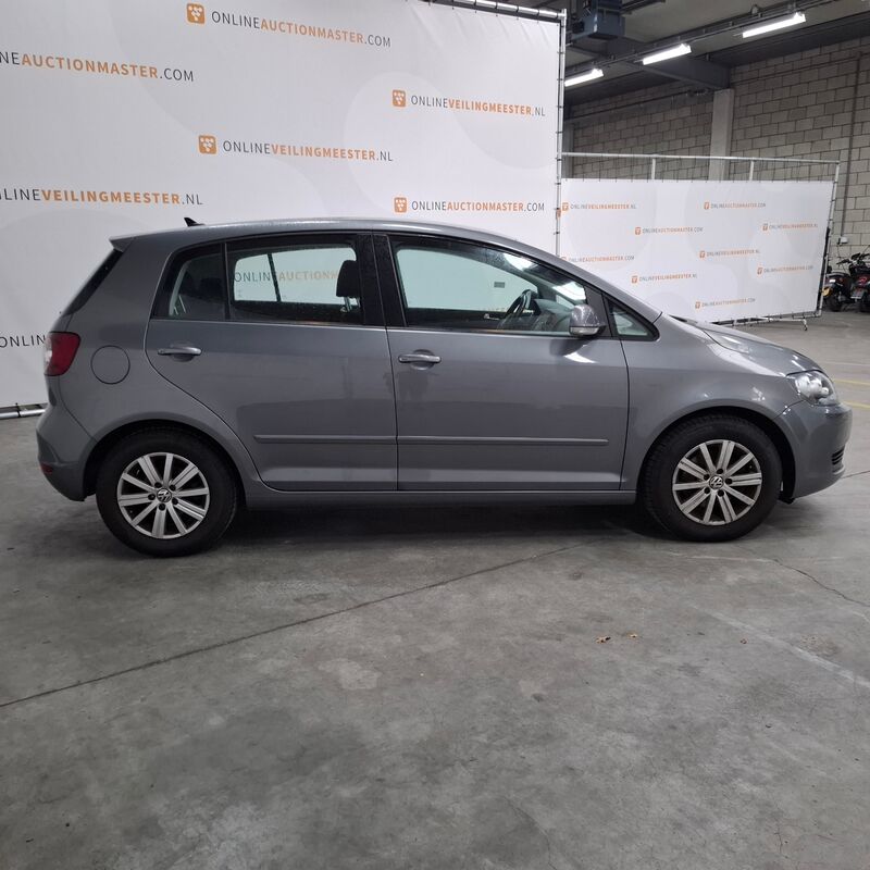 Personenauto, Volkswagen, Golf Plus 1.6 TDI, 2011 – foto 4 – kavel bij Domeinen Roerende Zaken, Soesterberg