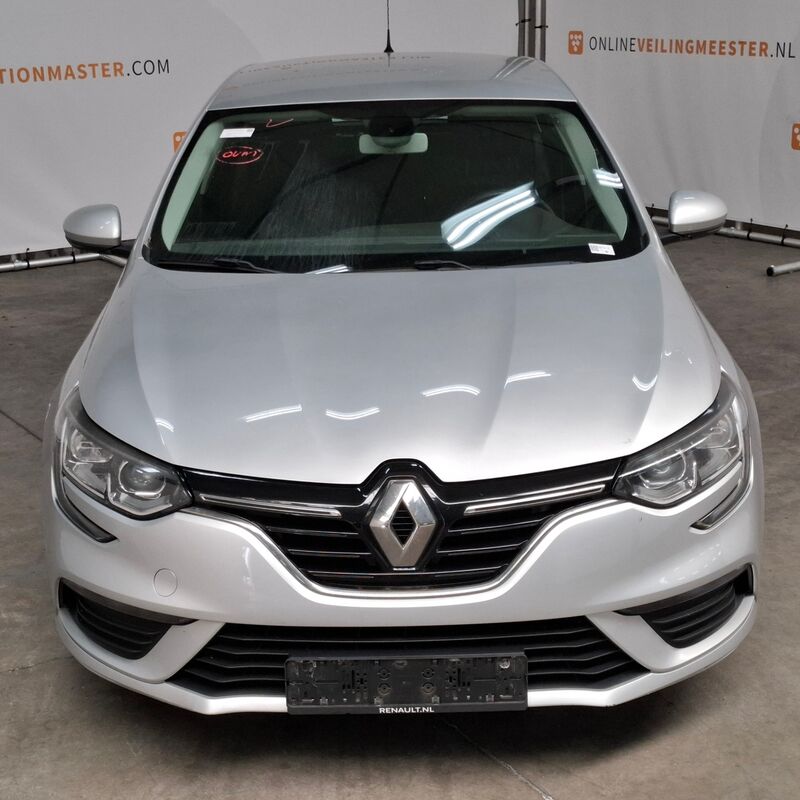 Personenauto, Renault, Megane Zen, 2019 – foto 2 – kavel bij Domeinen Roerende Zaken, Soesterberg