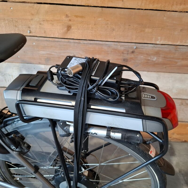 Elektrische damesfiets, Koga, E-Deluxe, Blauw – foto 7 – kavel bij Onlineveilingmeester, Heerenveen