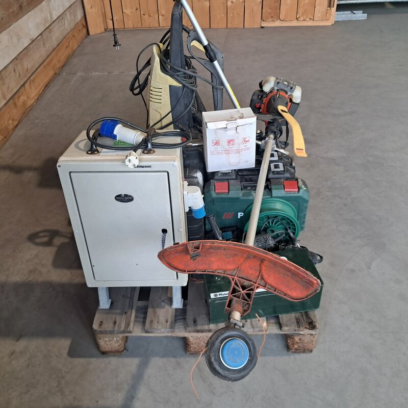 Ca. 17x Gereedschap – diverse machines en toebehoren – foto 2 – kavel bij Onlineveilingmeester, Heerenveen