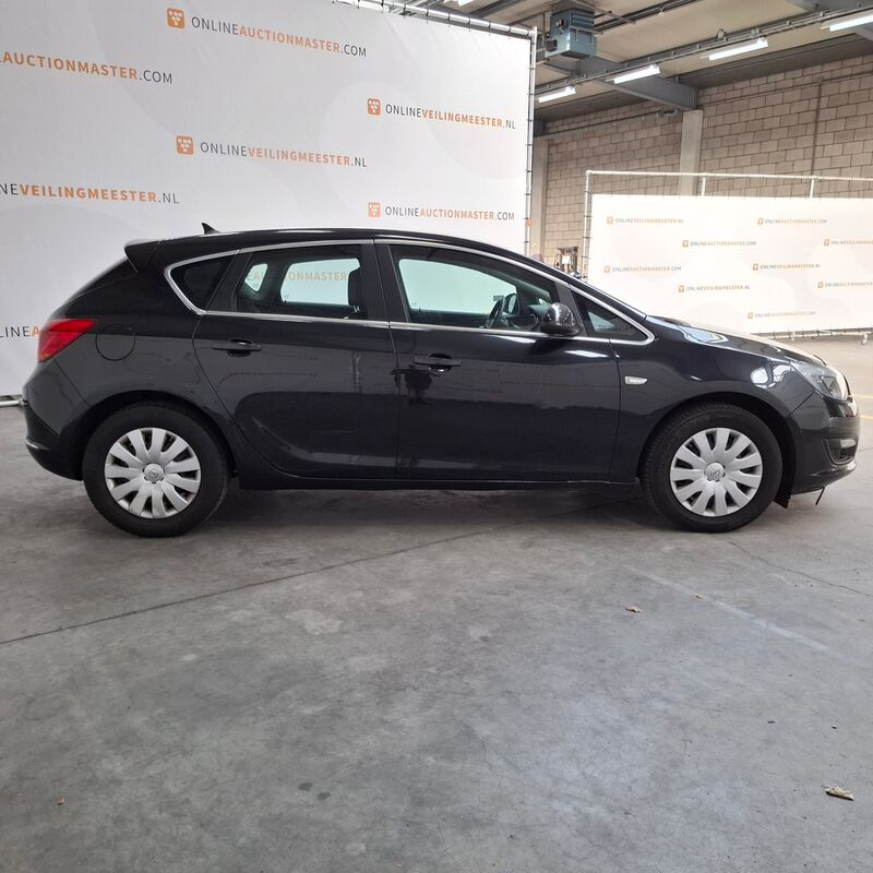 Personenauto, Opel, Astra 2.0 CDTi, 2015 – foto 4 – kavel bij Domeinen Roerende Zaken, Soesterberg