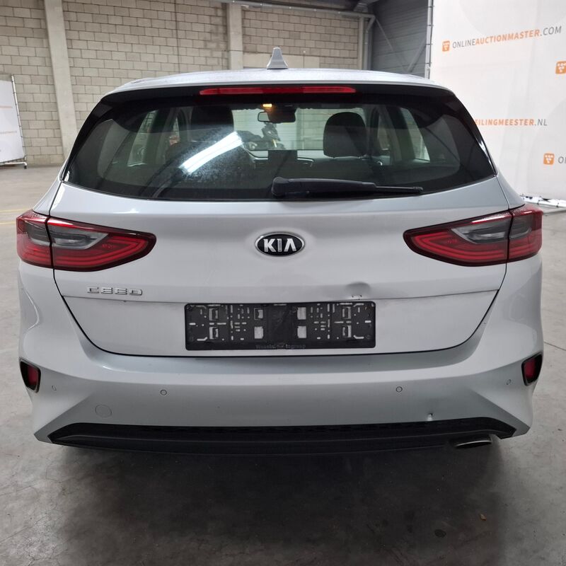 Personenauto, Kia, Ceed, 2018 – foto 9 – kavel bij Domeinen Roerende Zaken, Soesterberg