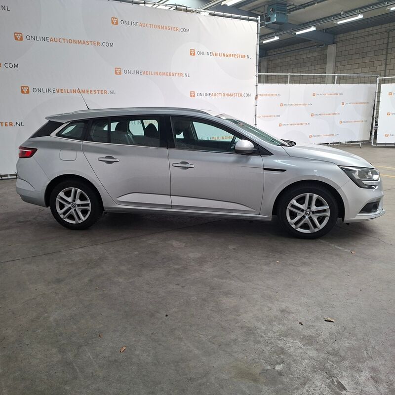 Personenauto, Renault, Megane Grandtour Zen, 2018 – foto 7 – kavel bij Domeinen Roerende Zaken, Soesterberg