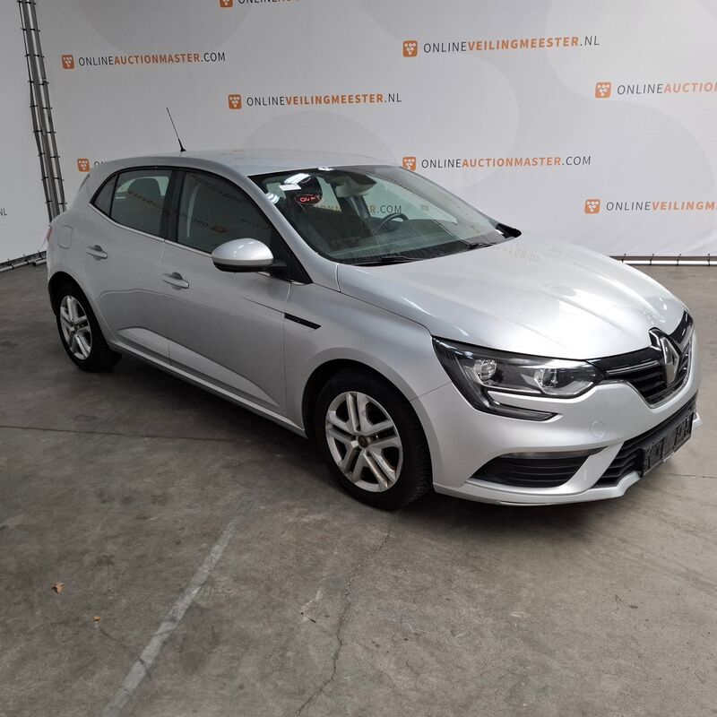Personenauto, Renault, Megane Zen, 2019 – foto 3 – kavel bij Domeinen Roerende Zaken, Soesterberg
