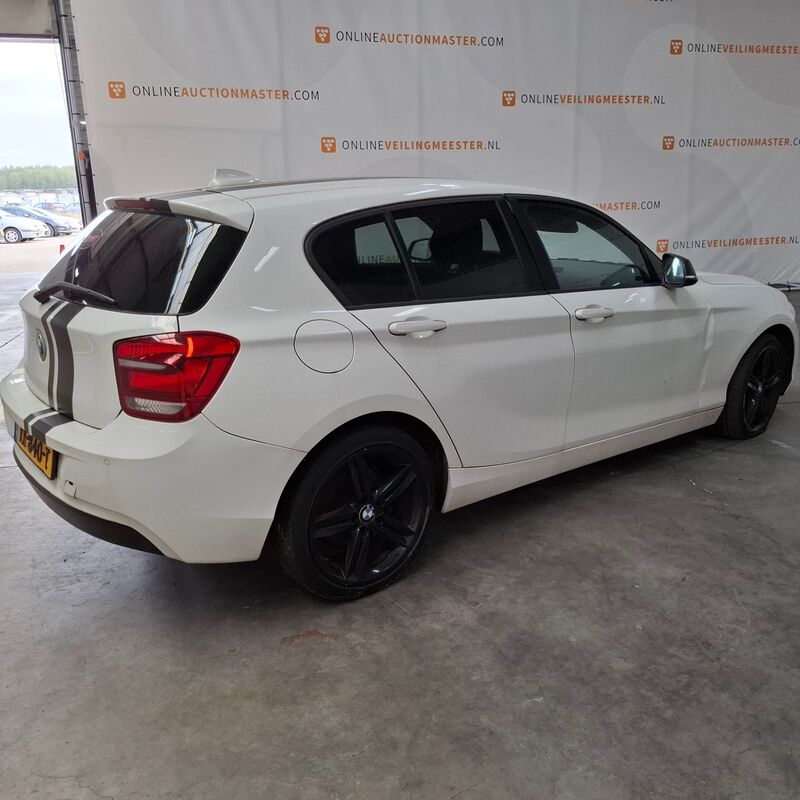Personenauto, BMW, 1-serie, 114i EDE, 2012 – foto 9 – kavel bij Domeinen Roerende Zaken, Soesterberg