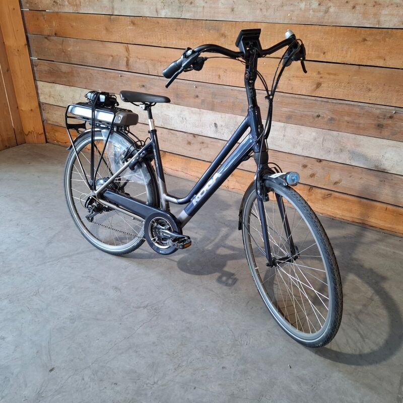 Elektrische damesfiets, Koga, E-Deluxe, Blauw – foto 2 – kavel bij Onlineveilingmeester, Heerenveen