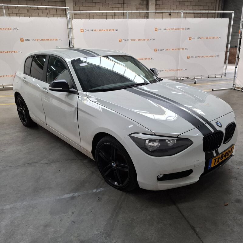 Personenauto, BMW, 1-serie, 114i EDE, 2012 – foto 3 – kavel bij Domeinen Roerende Zaken, Soesterberg