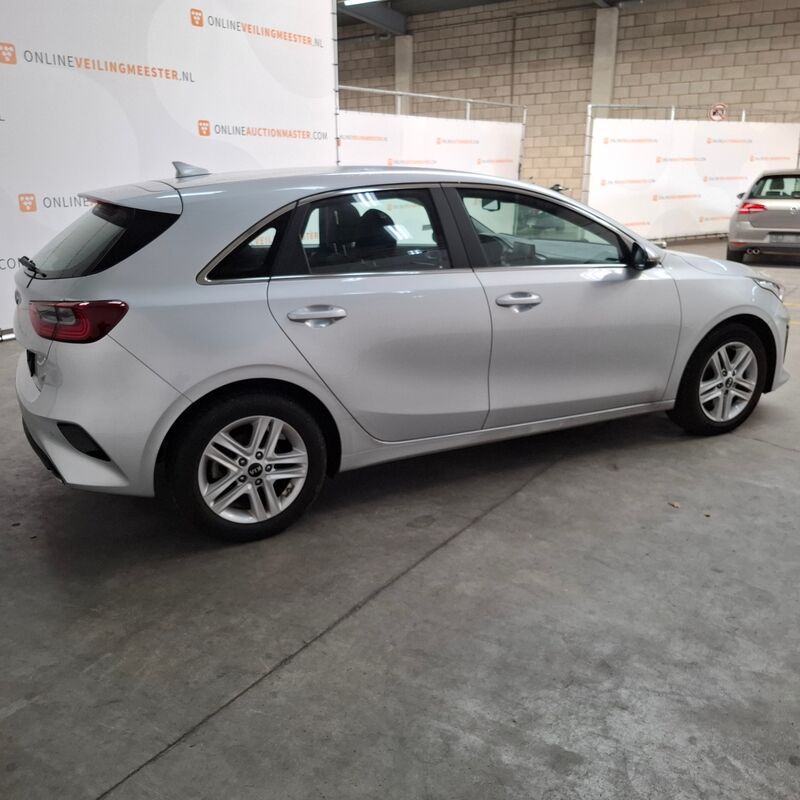 Personenauto, Kia, Ceed, 2019 – foto 8 – kavel bij Domeinen Roerende Zaken, Soesterberg