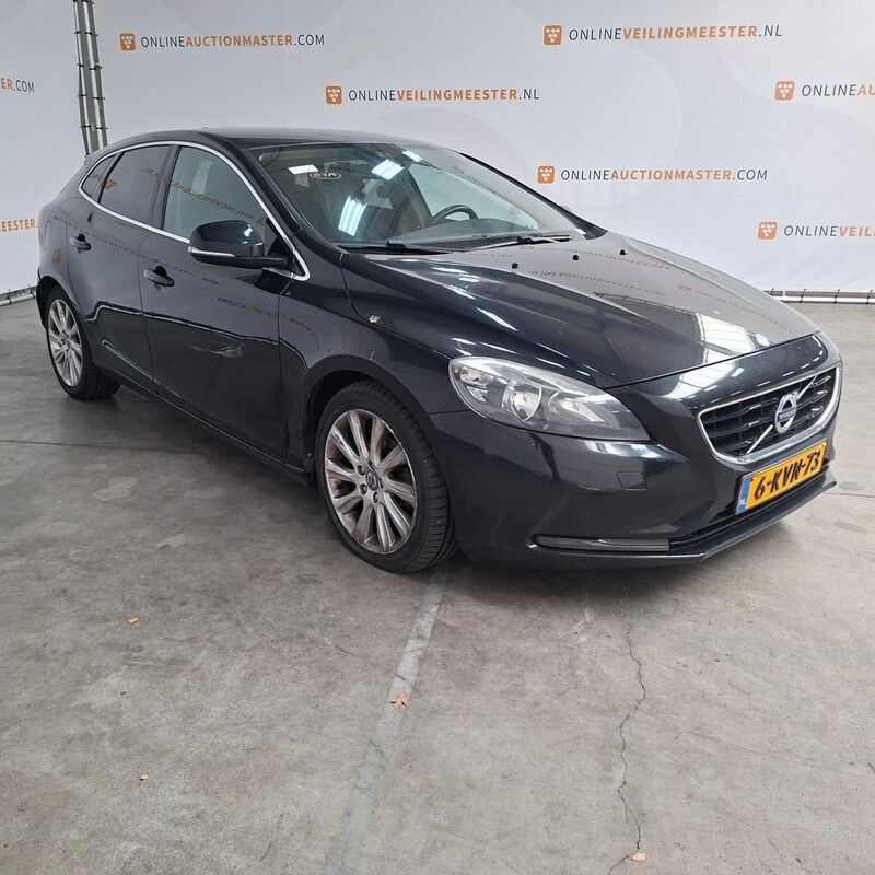 Personenauto, Volvo, V40, 1.6 D2 Momentum, 2013 – foto 4 – kavel bij Domeinen Roerende Zaken, Soesterberg