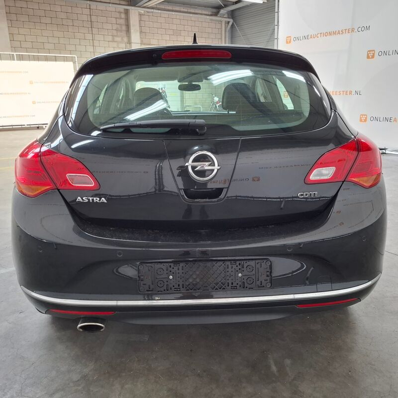 Personenauto, Opel, Astra 2.0 CDTi, 2015 – foto 10 – kavel bij Domeinen Roerende Zaken, Soesterberg