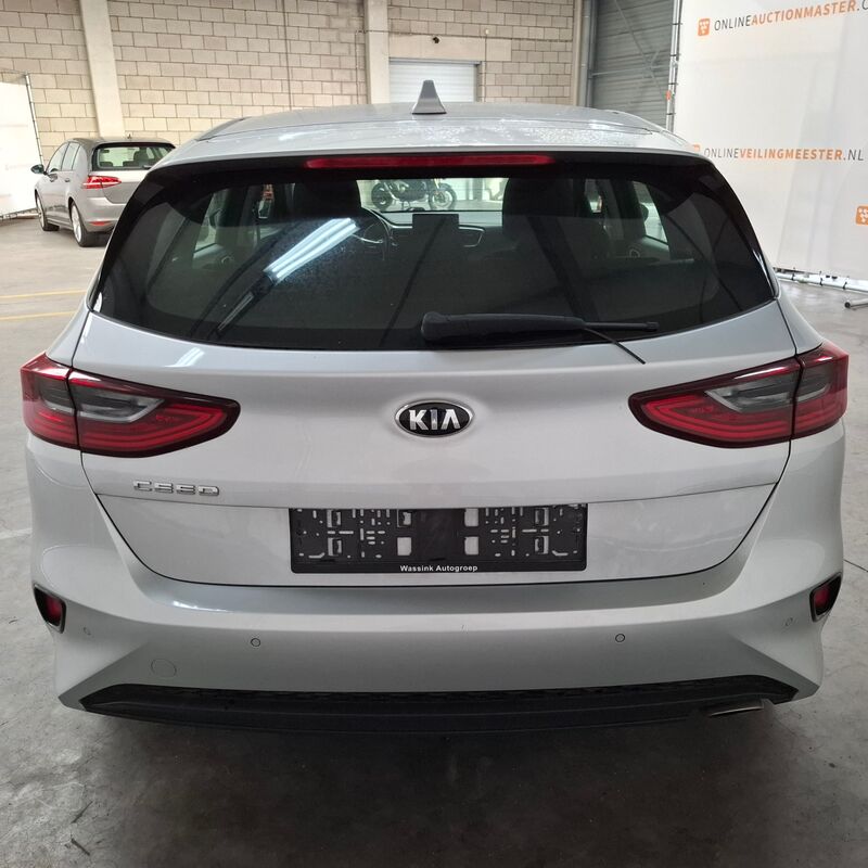 Personenauto, Kia, Ceed, 2019 – foto 9 – kavel bij Domeinen Roerende Zaken, Soesterberg