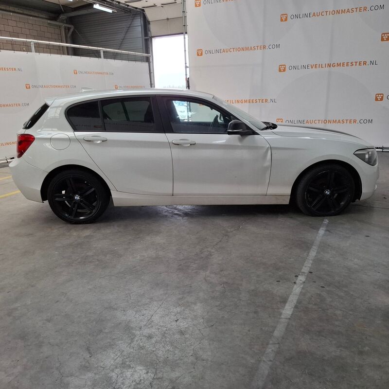 Personenauto, BMW, 1-serie, 114i EDE, 2012 – foto 4 – kavel bij Domeinen Roerende Zaken, Soesterberg