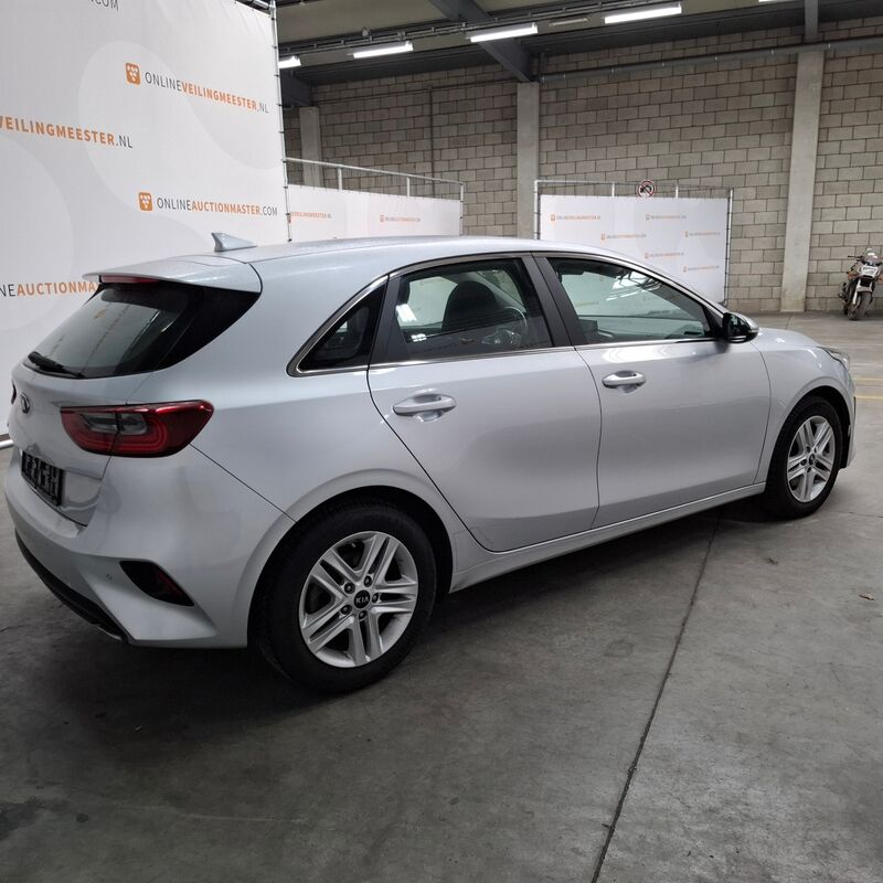 Personenauto, Kia, Ceed, 2018 – foto 8 – kavel bij Domeinen Roerende Zaken, Soesterberg