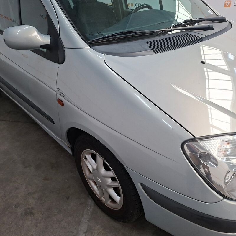 Personenauto, Renault, Scénic, 2.0-16V RXI, 2000 – foto 8 – kavel bij Domeinen Roerende Zaken, Soesterberg