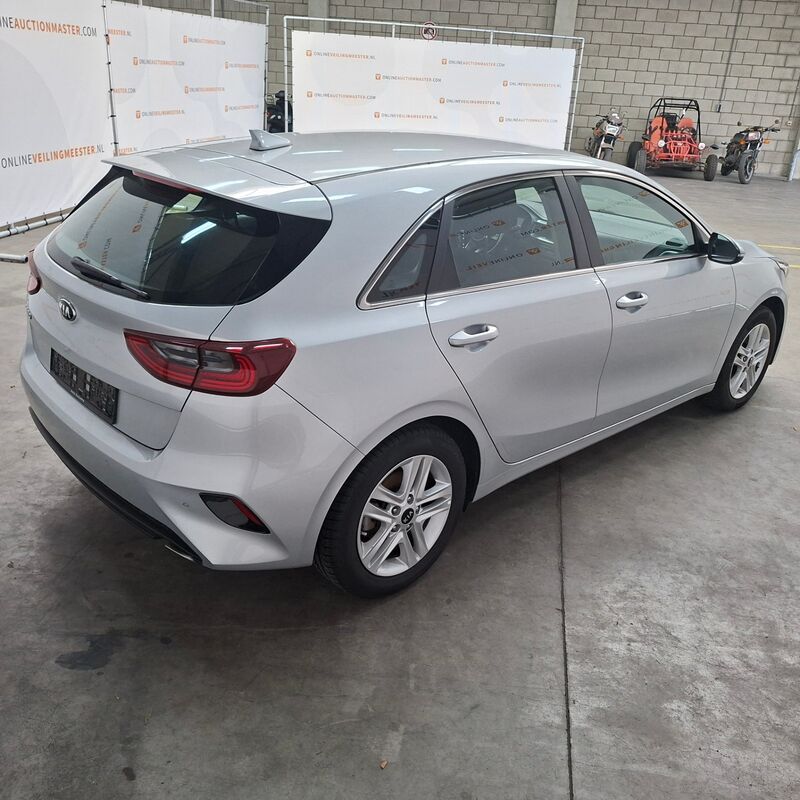 Personenauto, Kia, Ceed, 2019 – foto 9 – kavel bij Domeinen Roerende Zaken, Soesterberg