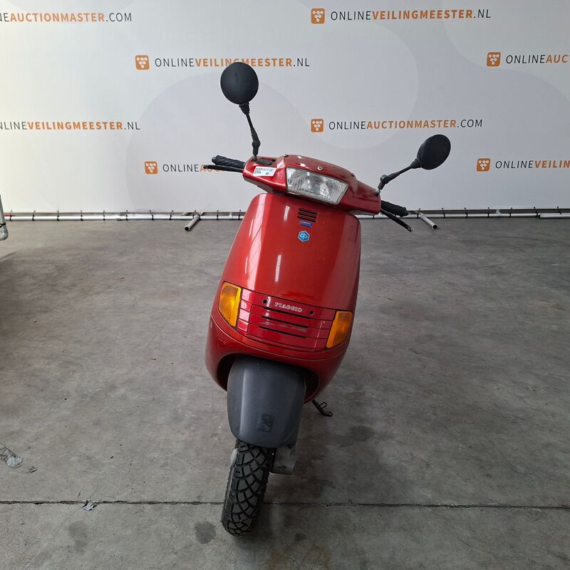 Motorscooter, Piaggio, SKR 125 – foto 3 – kavel bij Domeinen Roerende Zaken, Soesterberg