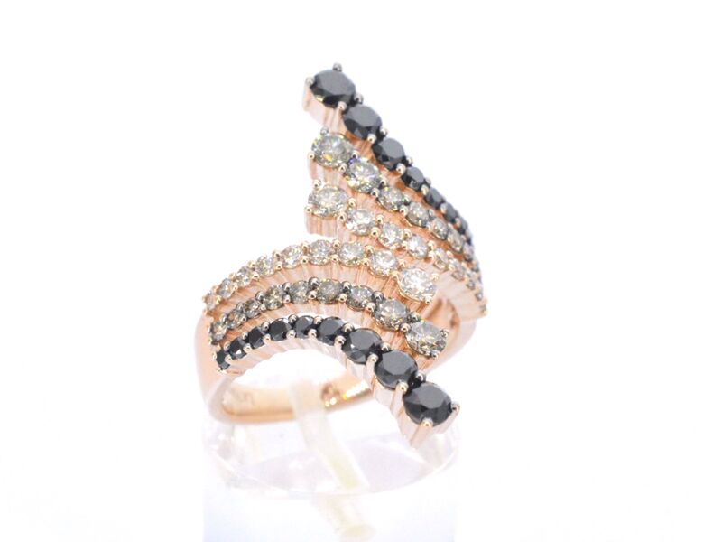 Rosé gouden ring met champagne en zwart gekleurde diamanten – foto 4 – kavel bij Onlineveilingmeester