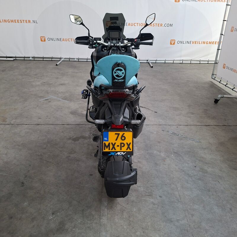 Motorscooter, Honda, ADV 750 Limited edition, 2024 – foto 7 – kavel bij Domeinen Roerende Zaken, Soesterberg
