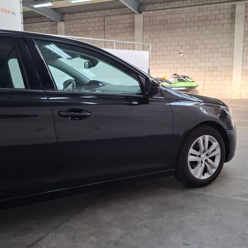 Personenauto, Peugeot, 308, 1.2 PureTech Blue Lease Executive, 2018 – foto 4 – kavel bij Domeinen Roerende Zaken, Soesterberg