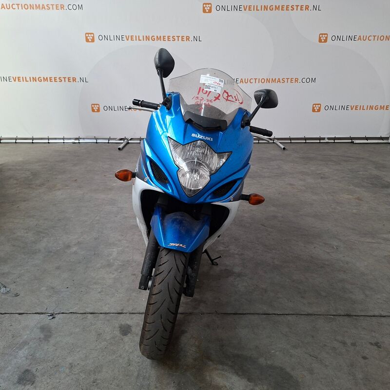 Motorfiets, Suzuki, Tour GSX 650 FA, 2016 – foto 3 – kavel bij Domeinen Roerende Zaken, Soesterberg