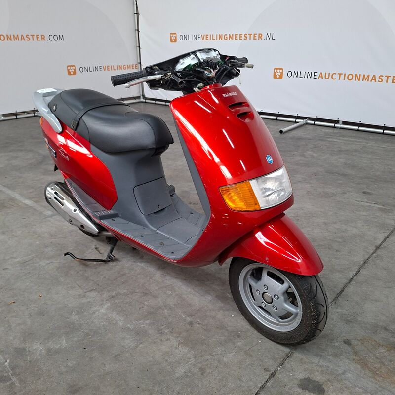 Motorscooter, Piaggio, Spera 125 – foto 2 – kavel bij Domeinen Roerende Zaken, Soesterberg