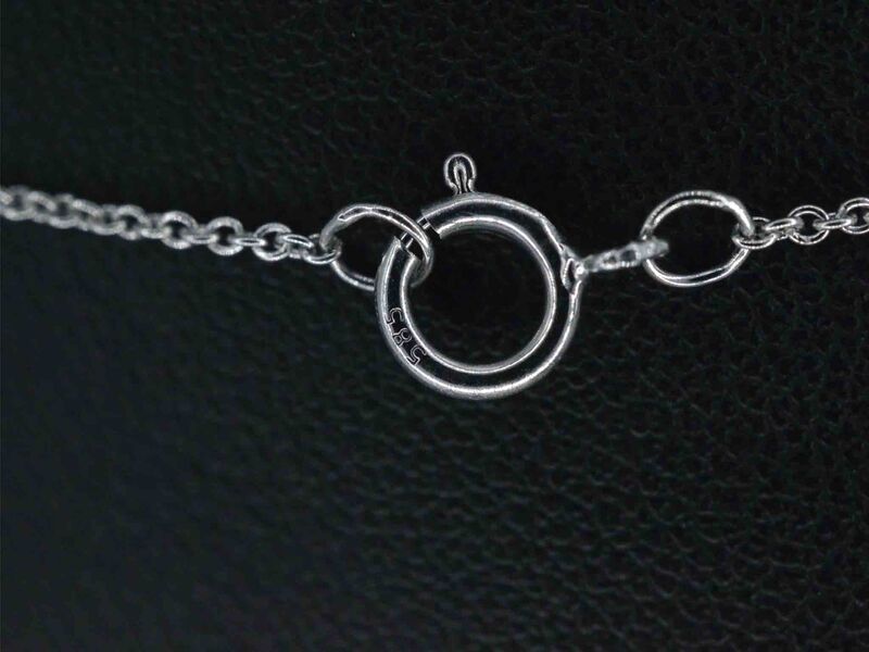 Witgouden ketting en hanger met diamant – foto 7 – kavel bij Onlineveilingmeester