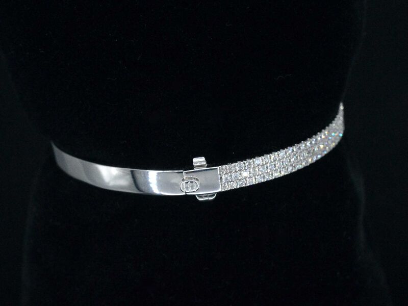 Witgouden vaste armband met briljant geslepen diamant – foto 6 – kavel bij Onlineveilingmeester