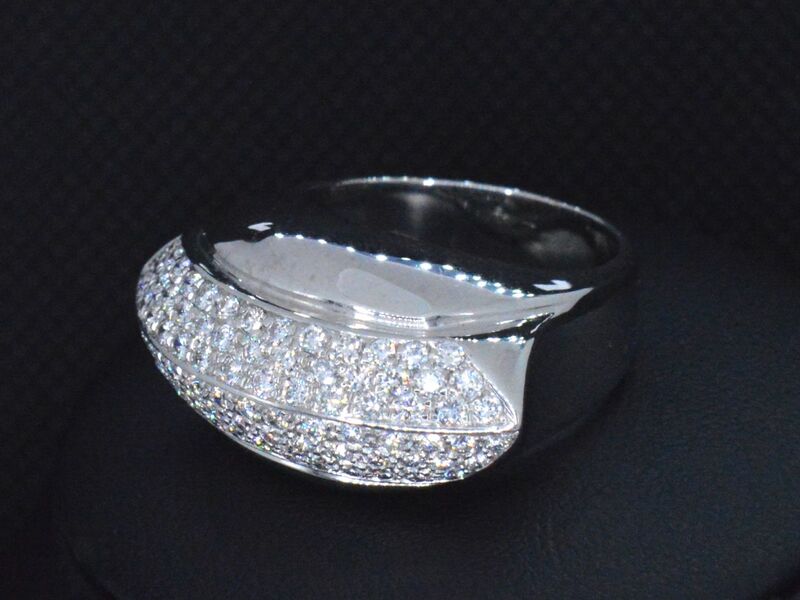 Designer ring van goud met diamanten