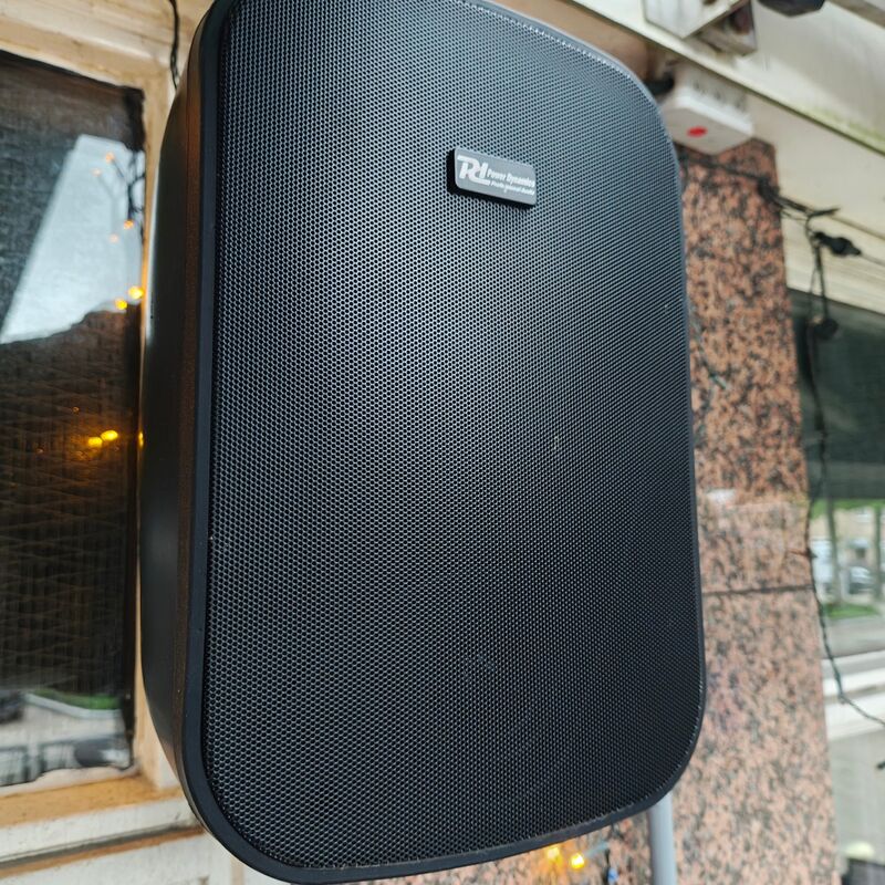 2x Buiten Speaker, Power Dynamics