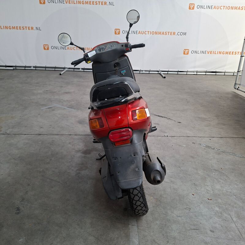 Motorscooter, Piaggio, SKR 125 – foto 7 – kavel bij Domeinen Roerende Zaken, Soesterberg