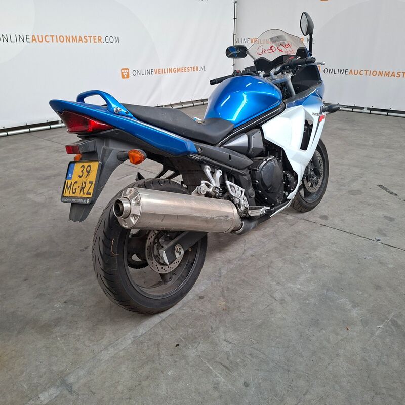 Motorfiets, Suzuki, Tour GSX 650 FA, 2016 – foto 8 – kavel bij Domeinen Roerende Zaken, Soesterberg