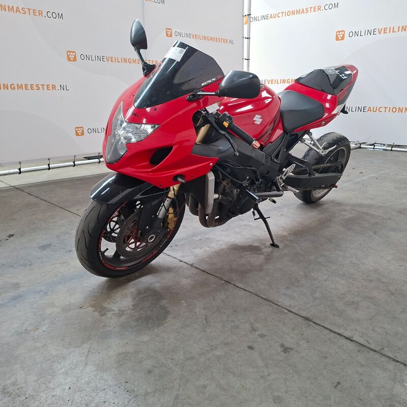 Motorfiets, Suzuki, GSX R 600 met verlengde achterbrug, 2005 – foto 4 – kavel bij Domeinen Roerende Zaken, Soesterberg