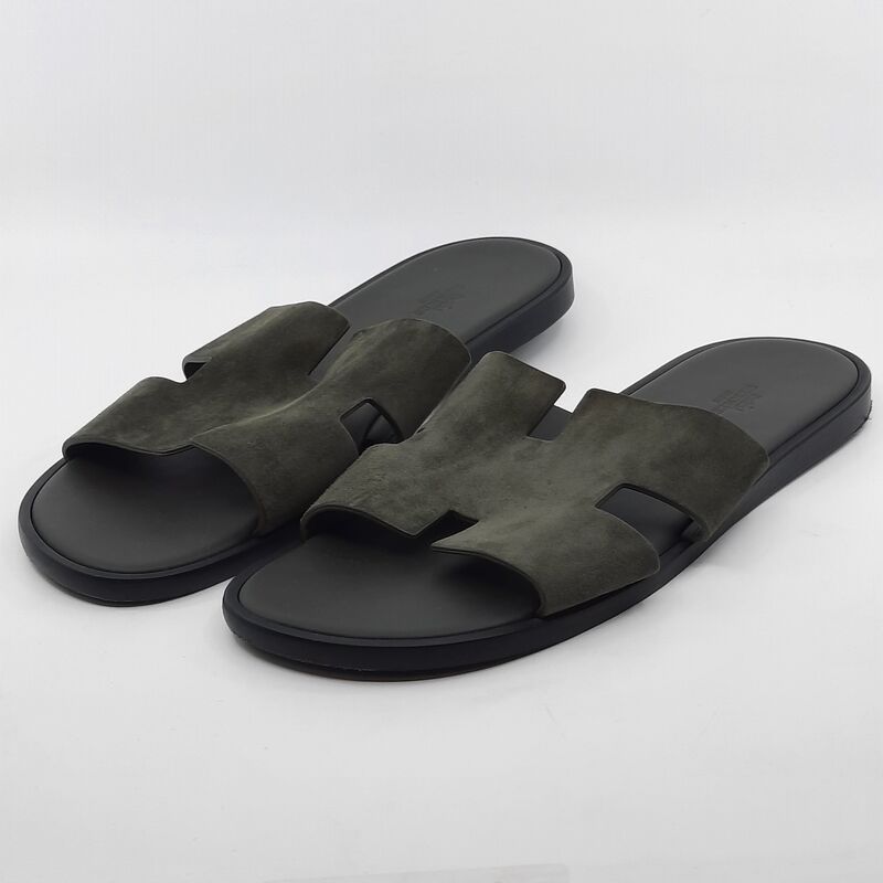 Paar slippers, maat 45, Hermès