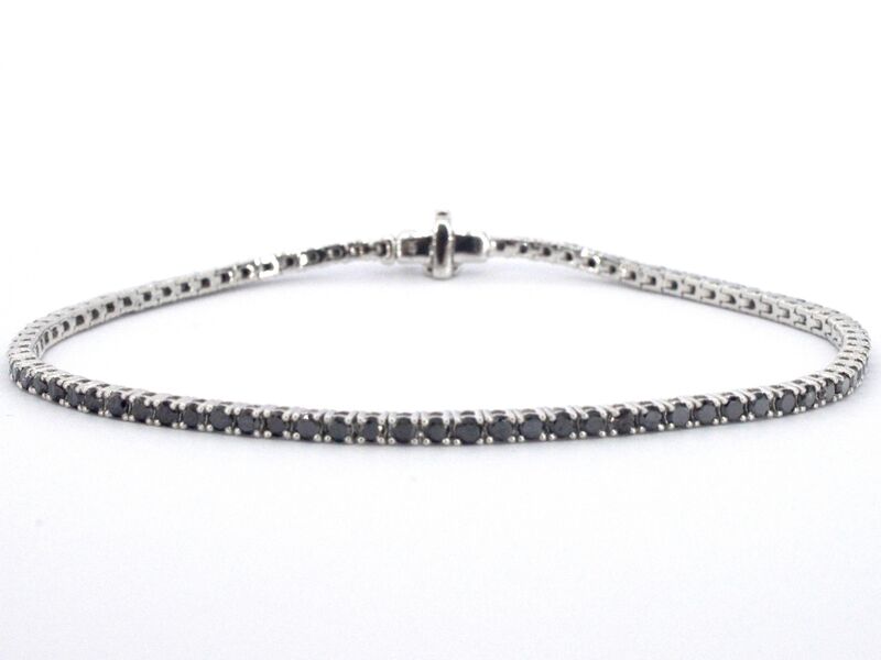 Witgouden tennisarmband met 2.80 carat aan zwarte diamanten – foto 5 – kavel bij Onlineveilingmeester