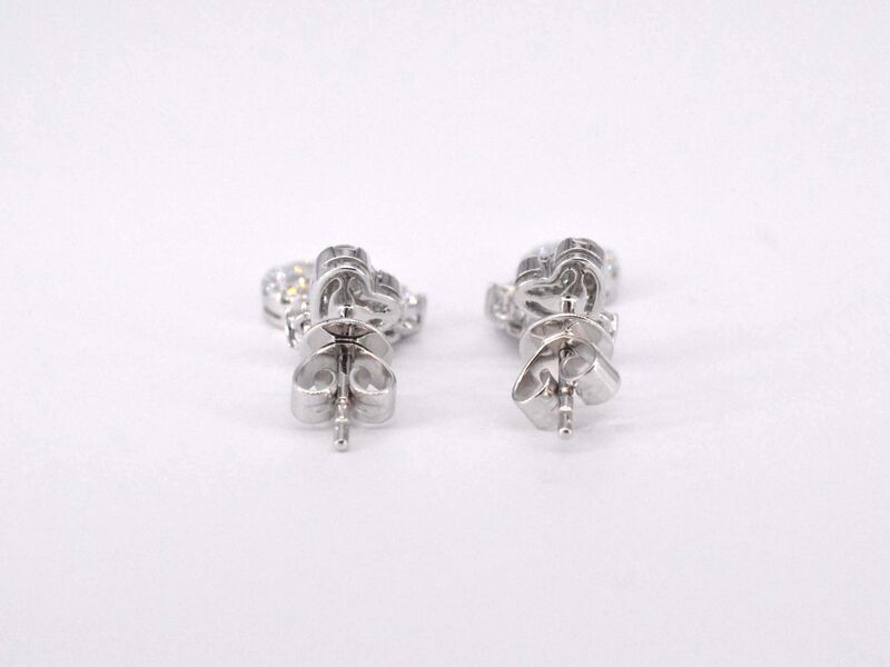 Witgouden diamanten oorhangers met diamanten 1.50 carat – foto 6 – kavel bij Onlineveilingmeester