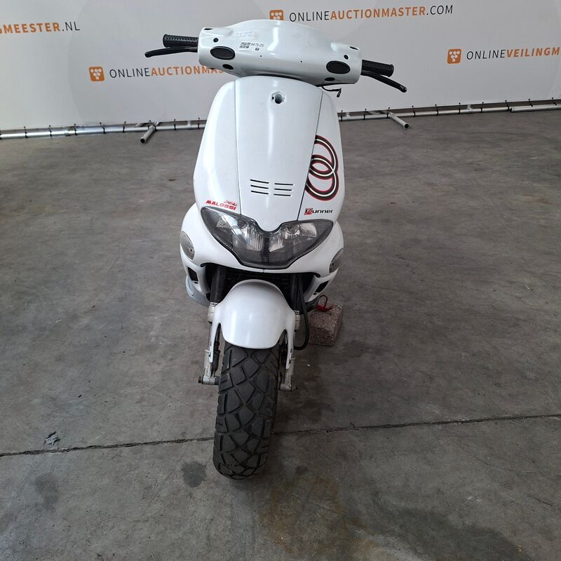Motorscooter, Gilera, Runner – foto 3 – kavel bij Domeinen Roerende Zaken, Soesterberg