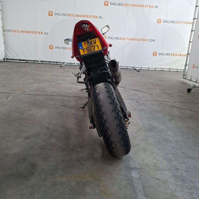Motorfiets, Suzuki, GSX R 600 met verlengde achterbrug, 2005 – foto 7 – kavel bij Domeinen Roerende Zaken, Soesterberg