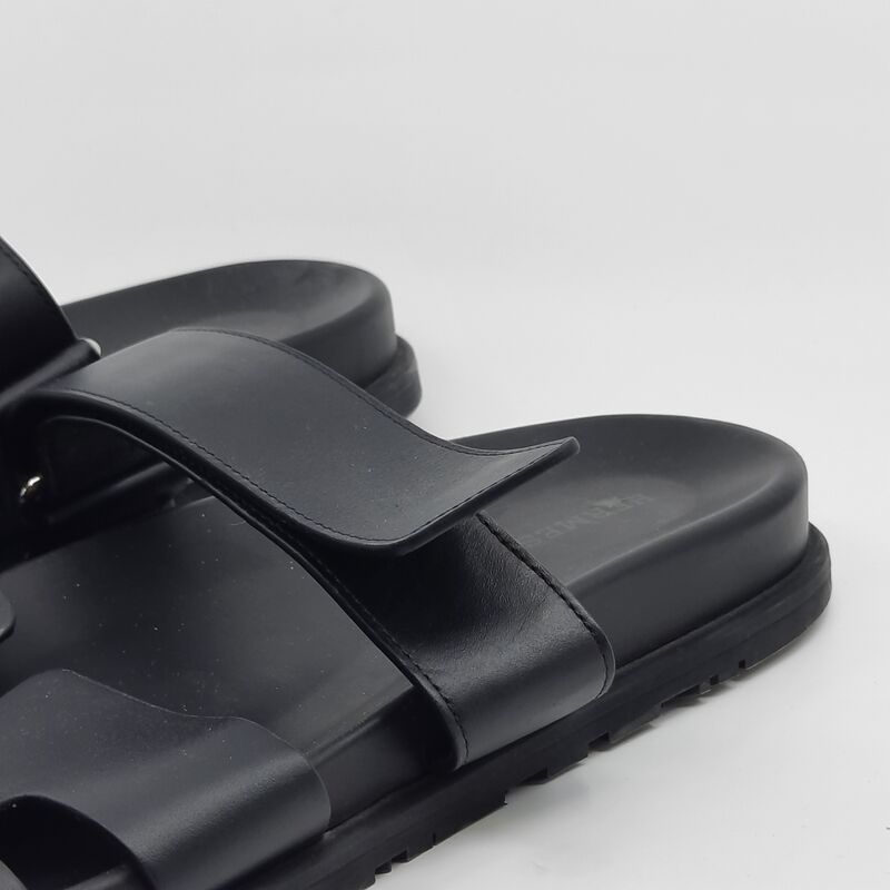 Paar sandalen, Hermès – foto 5 – kavel bij Domeinen Roerende Zaken, Groningen